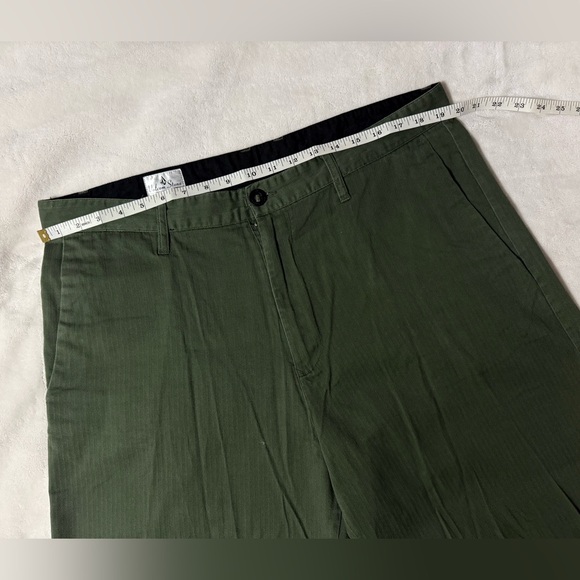 Volcom Corpo Class Collection Shorts - Picture 3 of 6